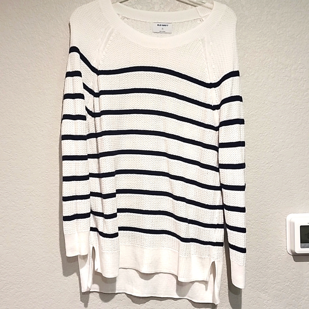 Old Navy White and Black Striped Sweater